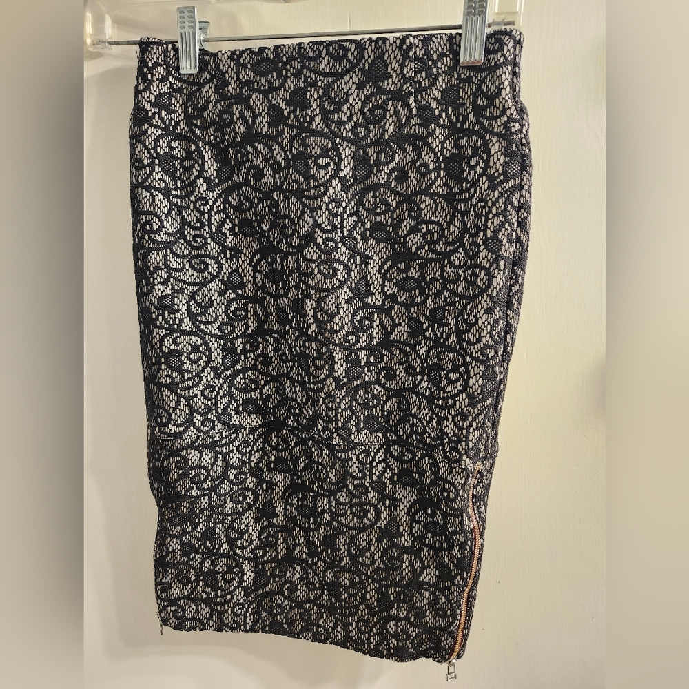 Wilfred Pencil Skirt
